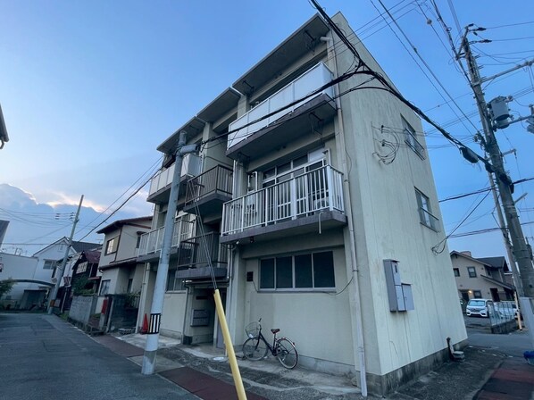 KIテックJマンションの物件外観写真